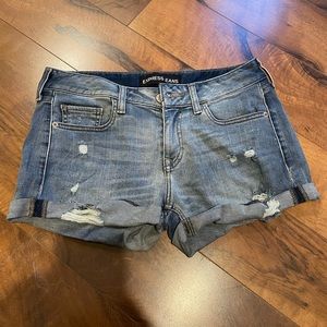 Express denim shortie, size 2